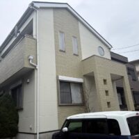 千葉県四街道市 戸建て住宅 外壁屋根塗装後 ツートンカラー仕上げ外観