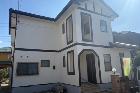 千葉県四街道市 K様邸 戸建て住宅 外壁ND174ベージュ系 屋根ブラック 付帯部黒 施工後外観